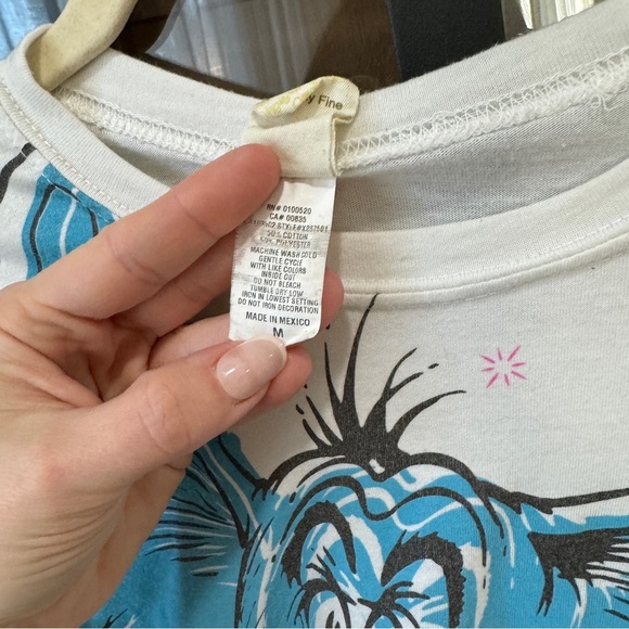 Y2K vintage Dr. Seuss Horton Hears a Who baby tee short sleeve graphic Tshirt - Picture 5 of 6